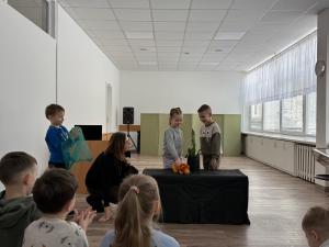 Naujienos „Pasakėčią mokėsi – gėrį pasėsi“ galerija. Nuotrauka 3 iš 9
